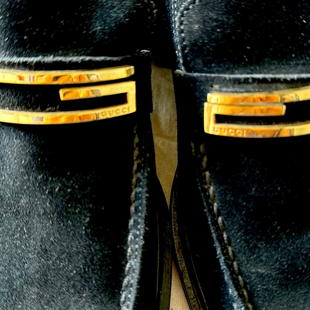 Great Gucci loafers.
